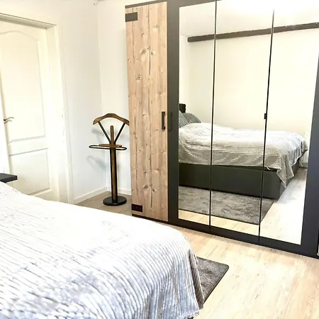 3-zimmer In Magdeburg, Ruhig Und Stilvoll *